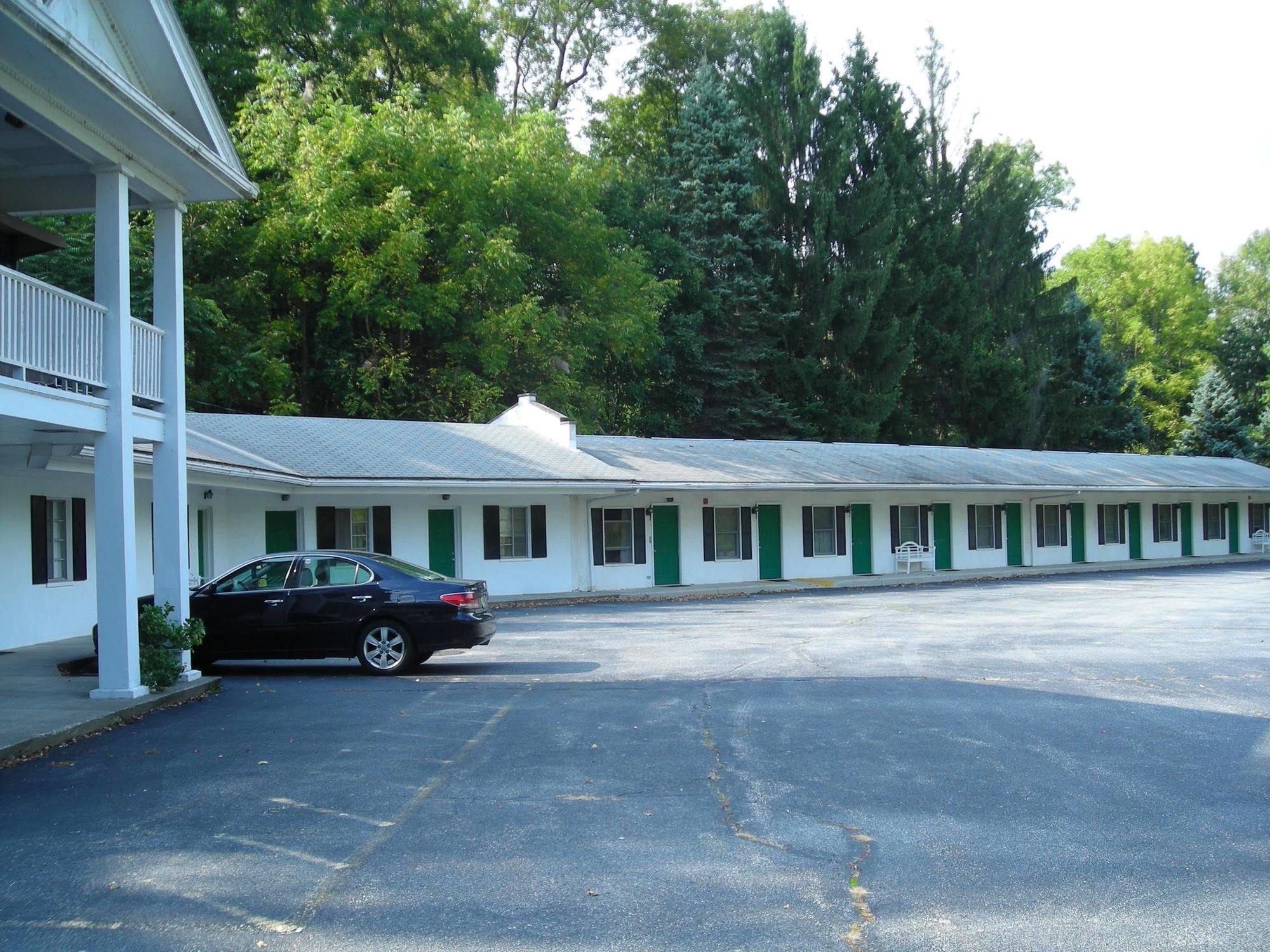 Holiday Motel Andover Exterior photo